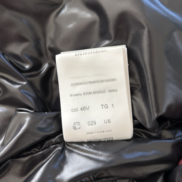 Moncler Tibb Down Vest - Picture 11 of 11